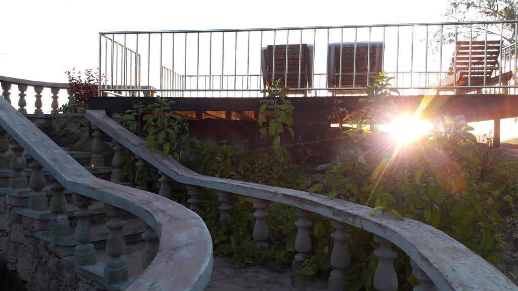 Jardin Marron Lägenhet Baie Sainte Anne Exteriör bild